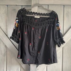 Anthropologie Wayward Fancies Thick Crochet Lace‎ Neck Cuff Floral Embroidered